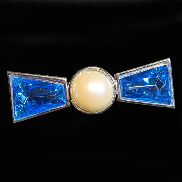 Vintage SIGNED RICHELIEU silver tone FAUX PEARL BROOCH PIN - Picture 5 of 5